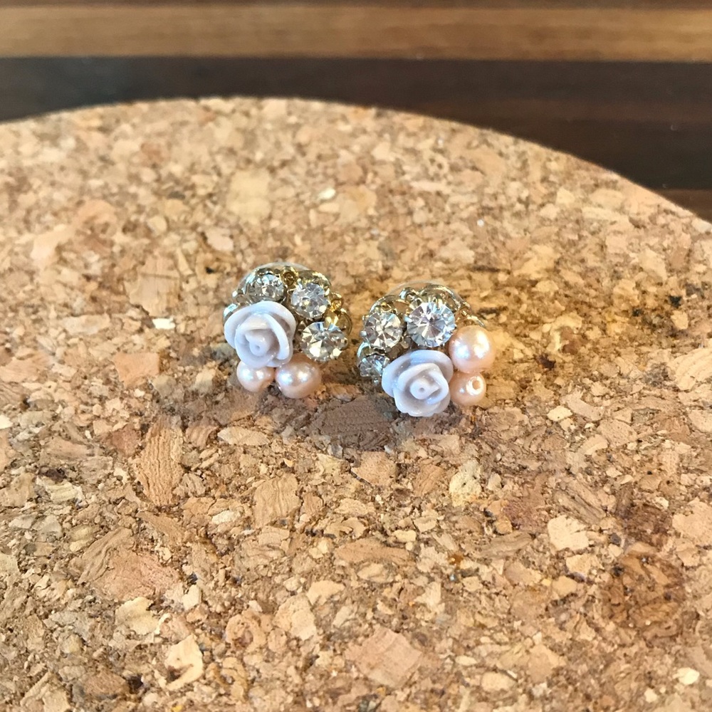 Lauren Conrad earrings